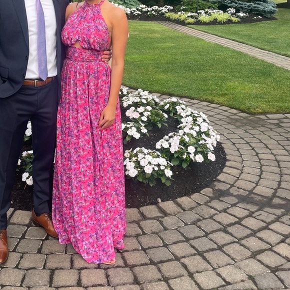 Lovers and Friends Hazel Gown in Liliana Floral - Picture 3 of 4